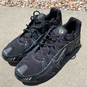 Men’s Black Nike Shock